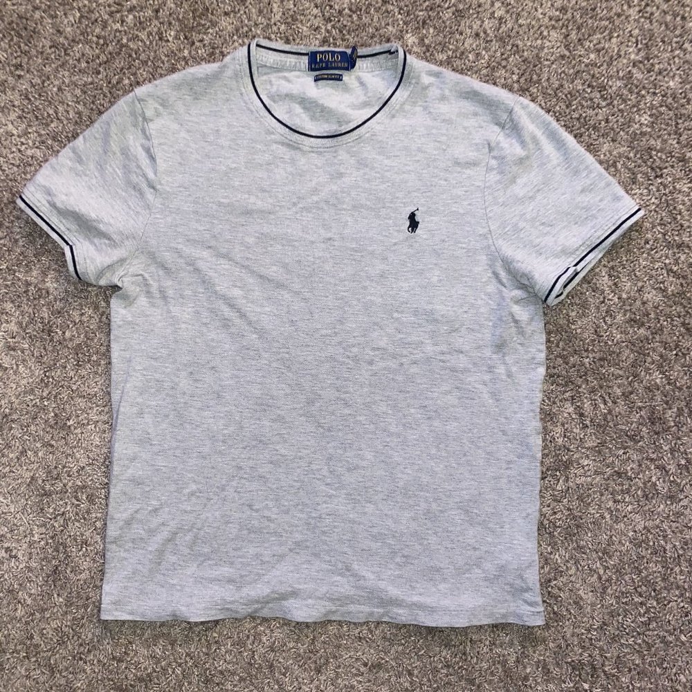 Ralph Lauren polo t-shirt, size medium